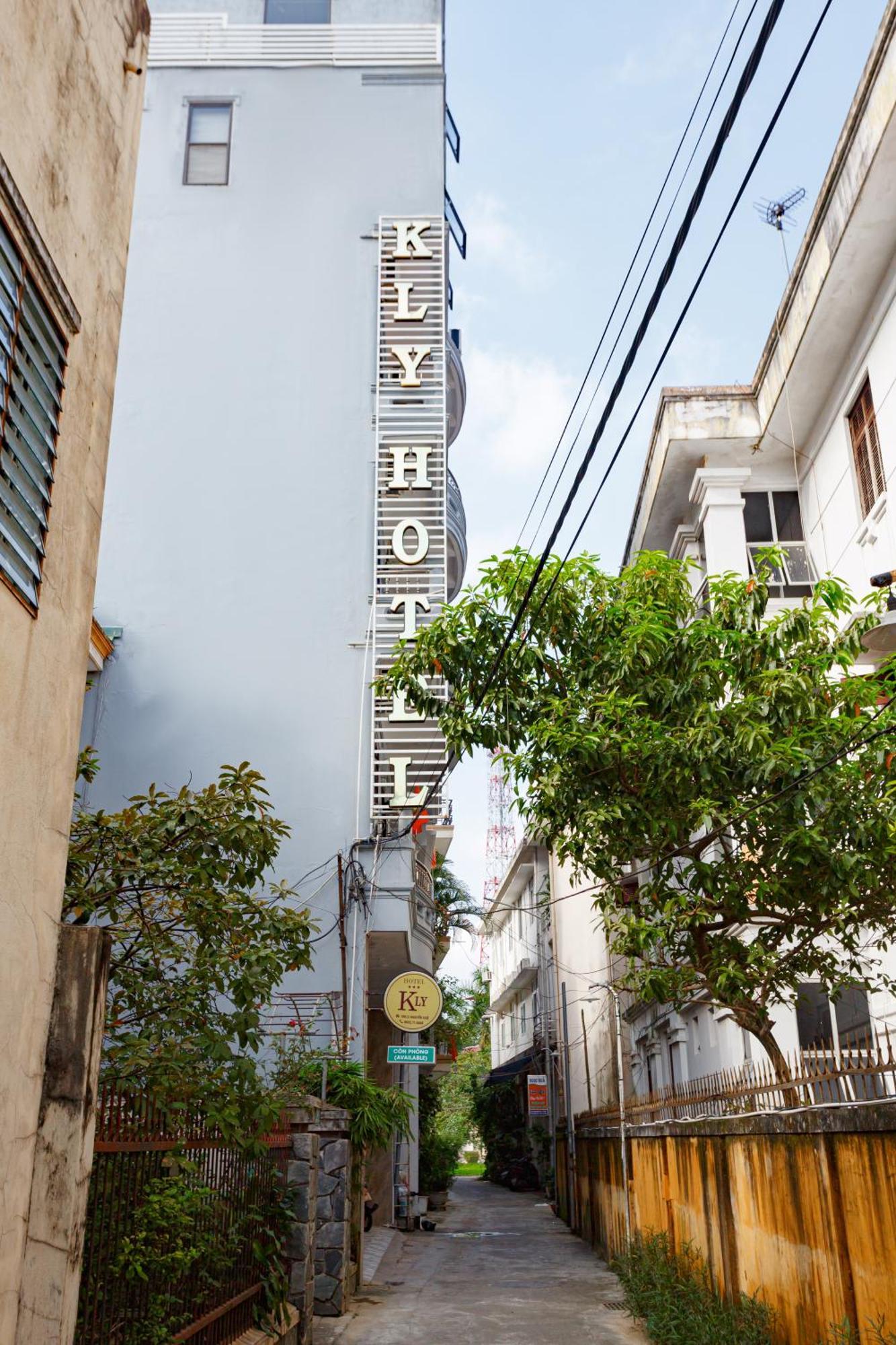 Kly Hotel Hue Exterior photo
