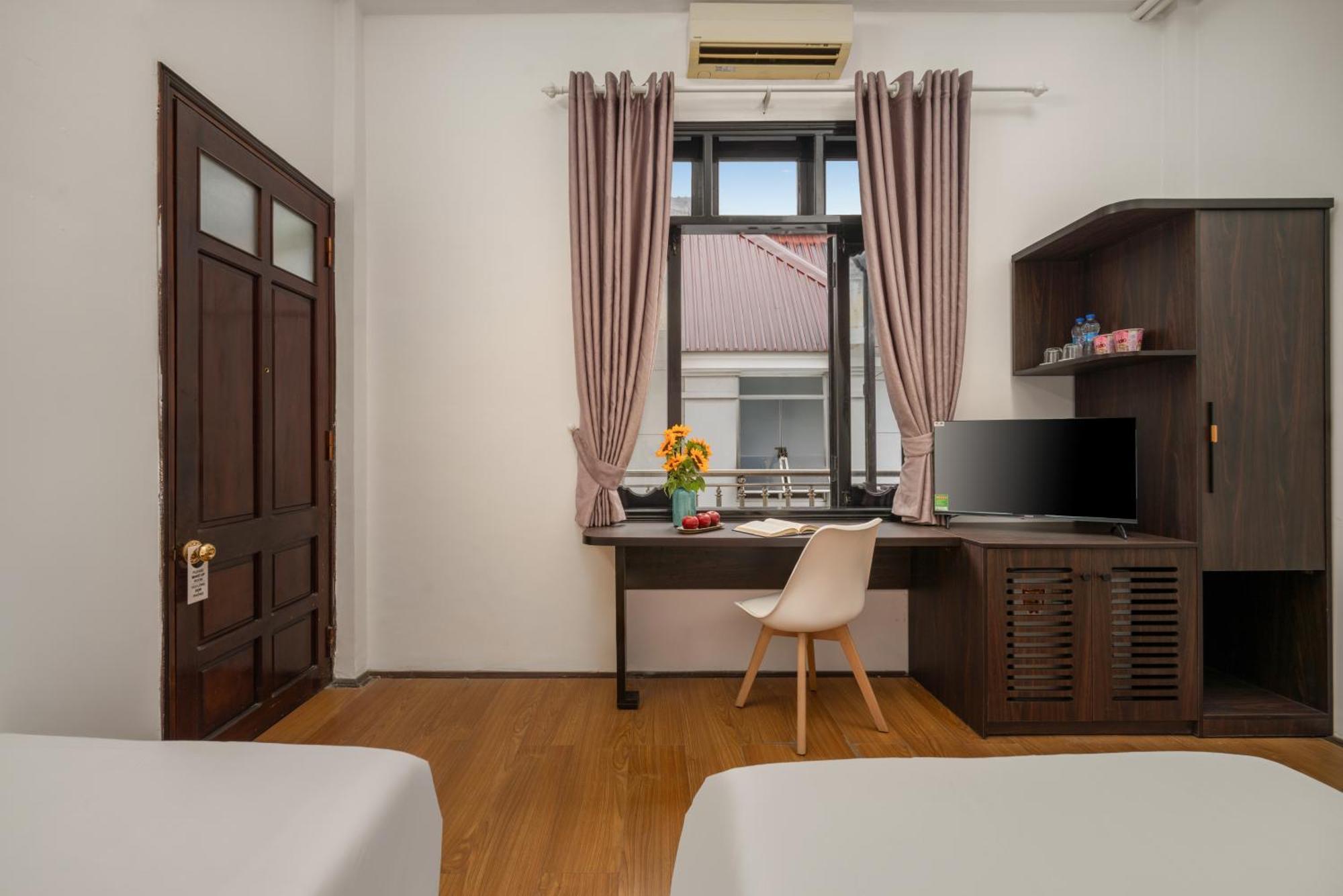Kly Hotel Hue Exterior photo