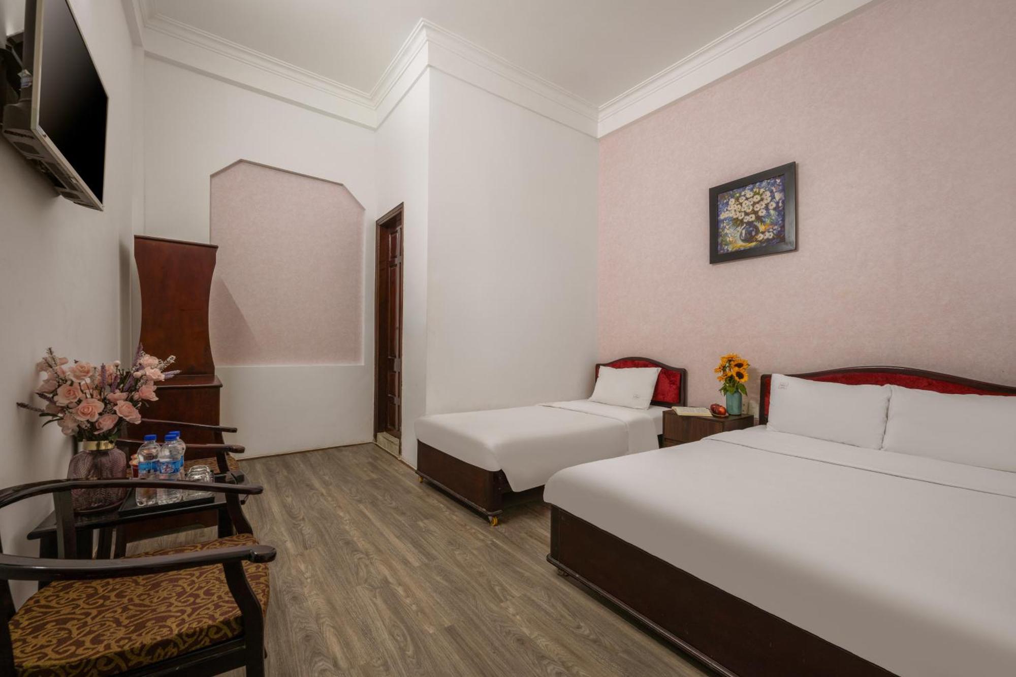 Kly Hotel Hue Exterior photo