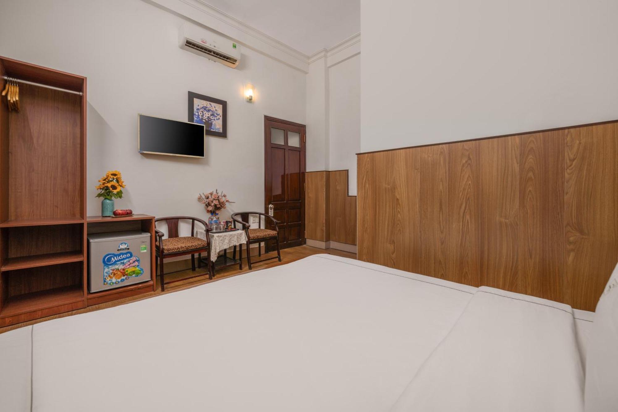 Kly Hotel Hue Exterior photo