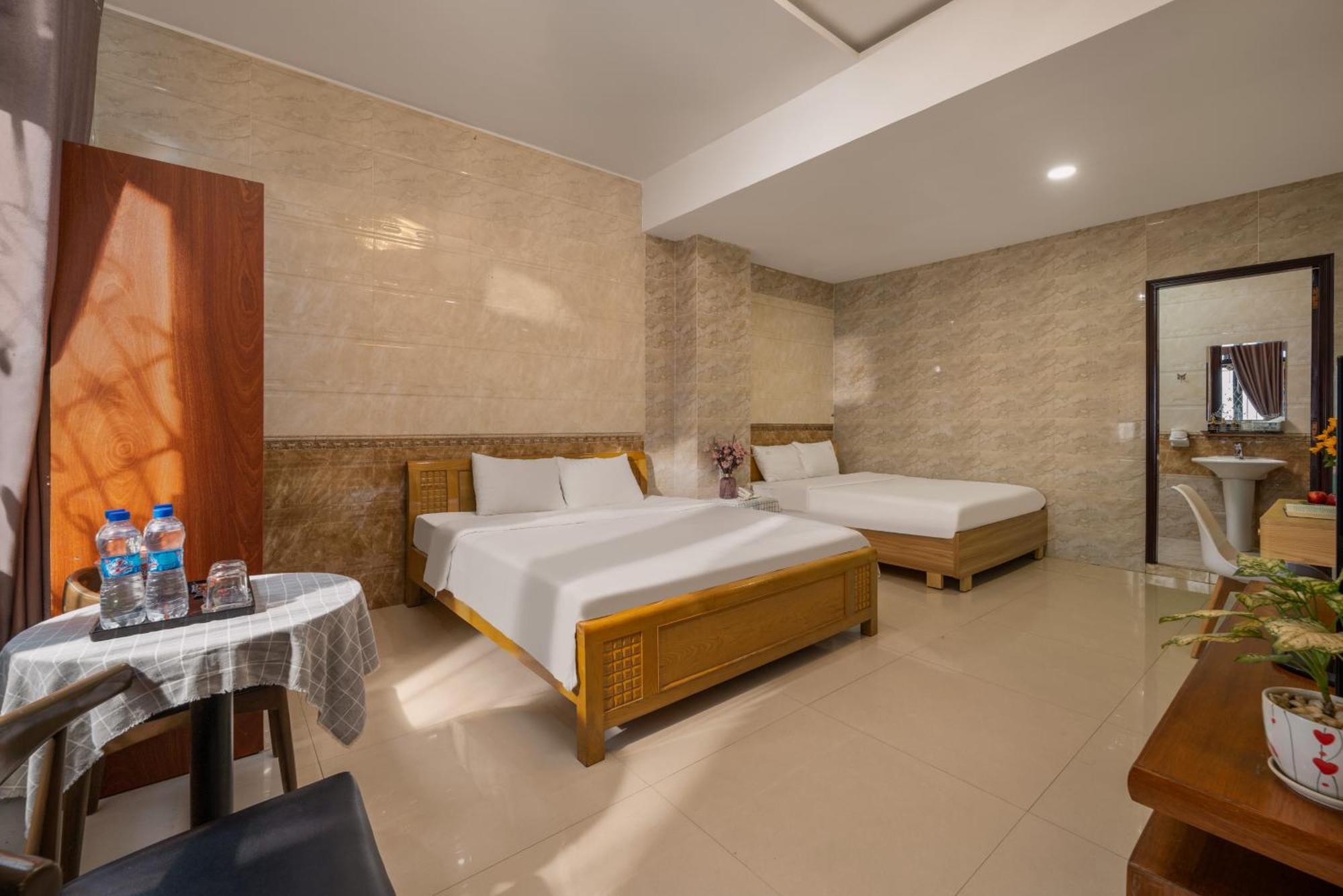 Kly Hotel Hue Exterior photo